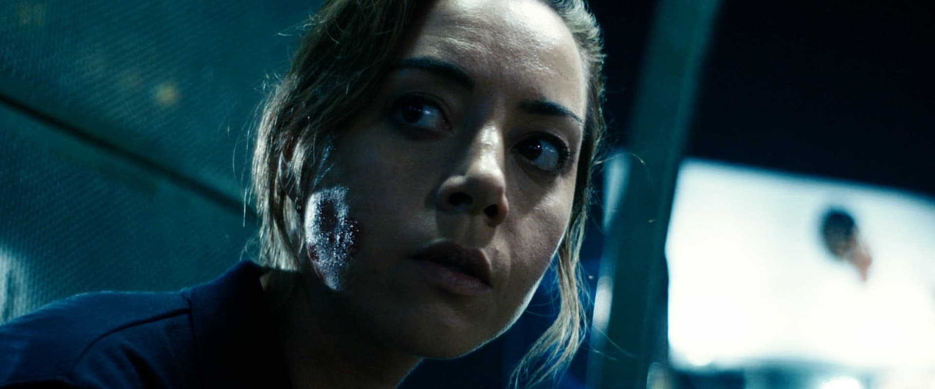 دانلود فیلم Emily the Criminal 2022 دانلود فیلم Emily the Criminal 2022