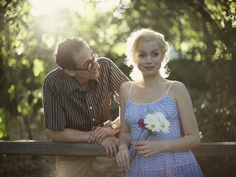 دانلود فیلم Blonde 2022 دانلود فیلم Blonde 2022